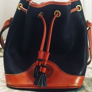 Dooney & Burke Like New Bucket Bag